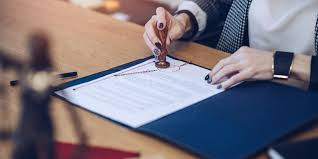 The Importance of Notary Services for Expats Living in Dubai