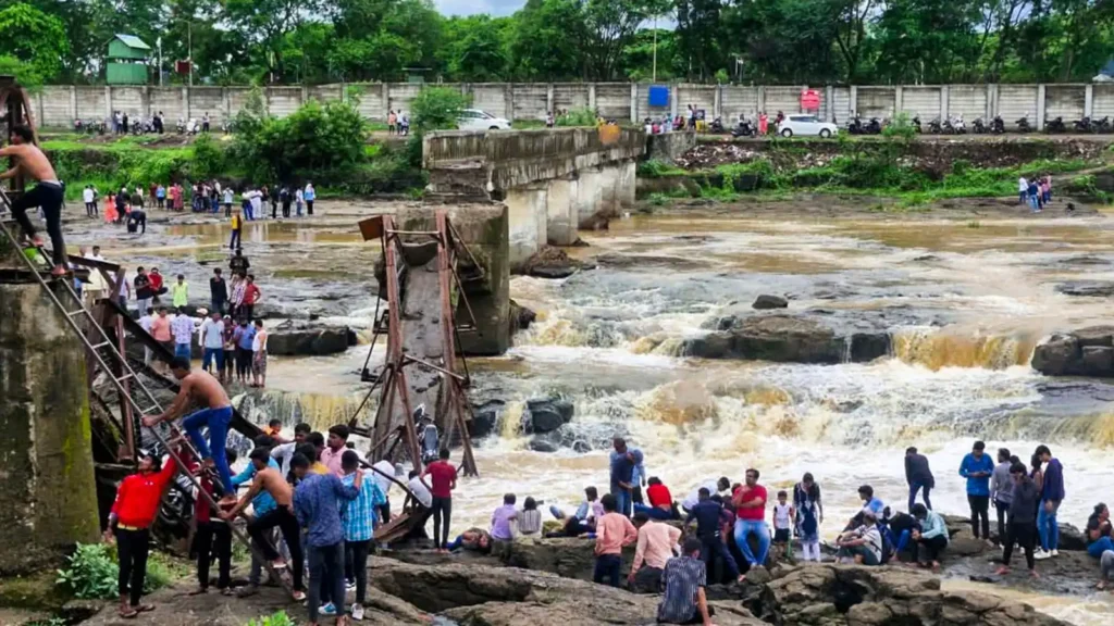 pune bridge